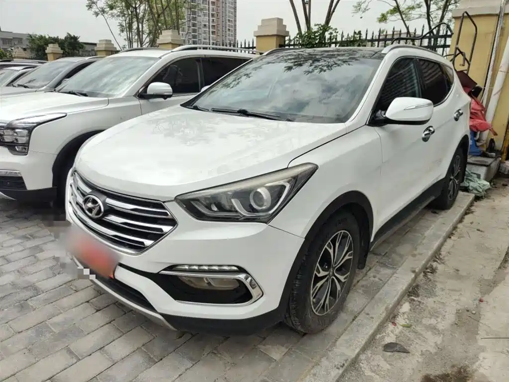 Hyundai Santa Fe 2017 2.0T Automatic 4WD Intelligent 7-Seater