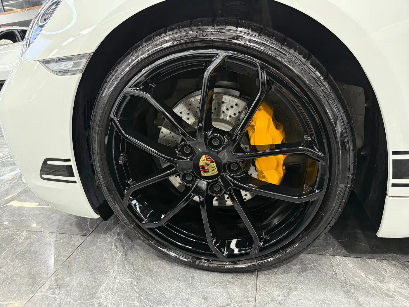 Porsche 718 2022 Boxster 2.0T фото 16