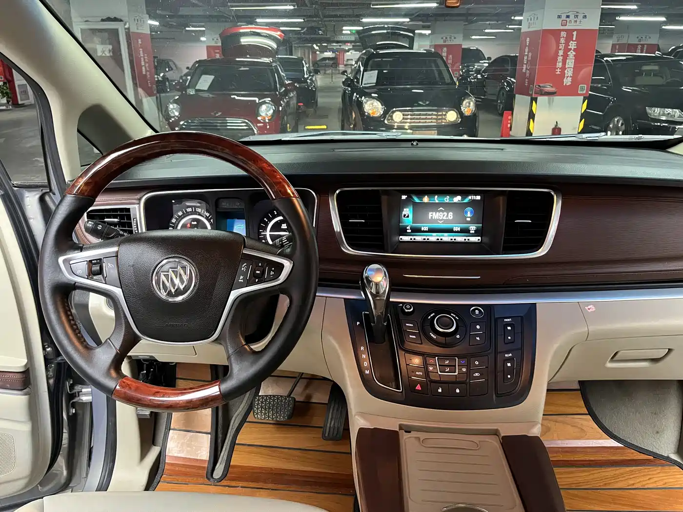 Buick GL8 2018 28T Comfort China VI фото 28