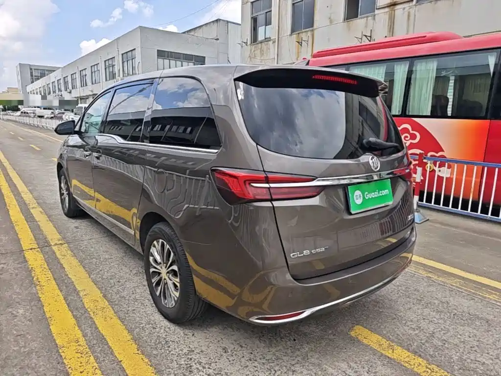 Фото 5 - Buick GL8