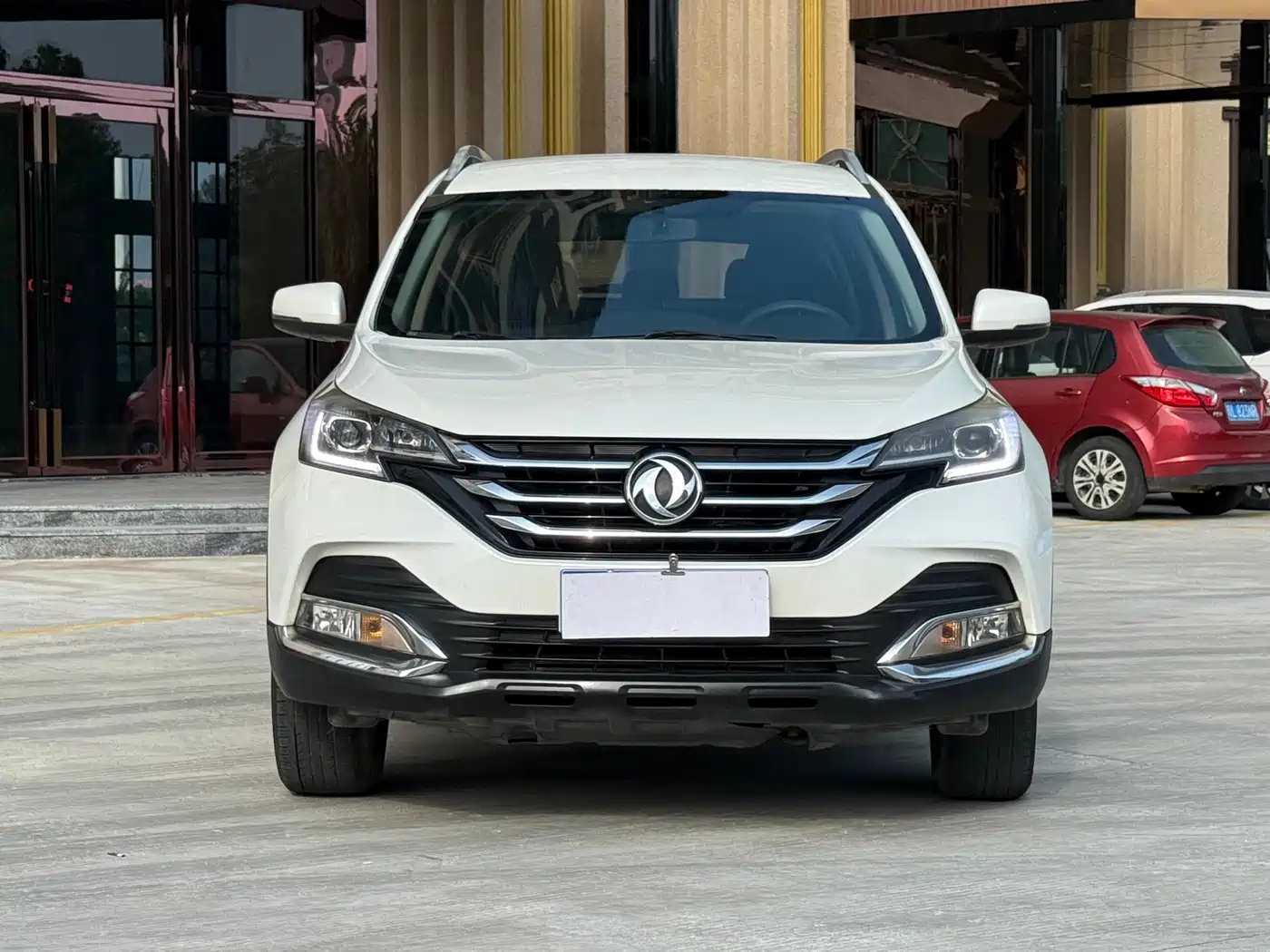 DONGFENG AX7