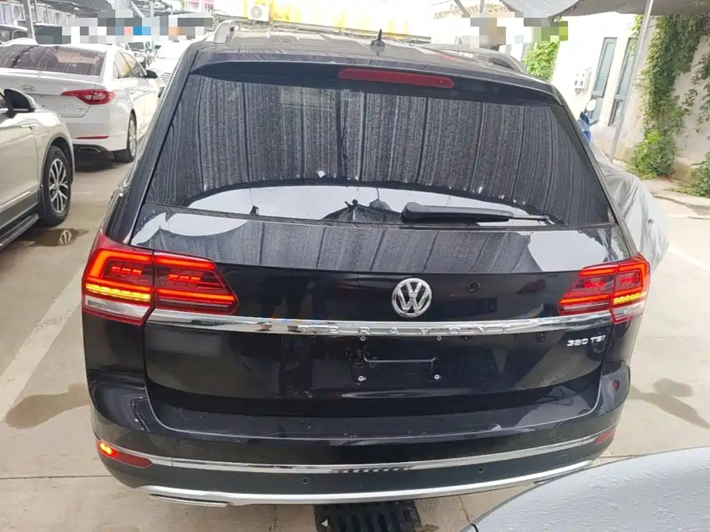 Photo 6 - Volkswagen Teramont