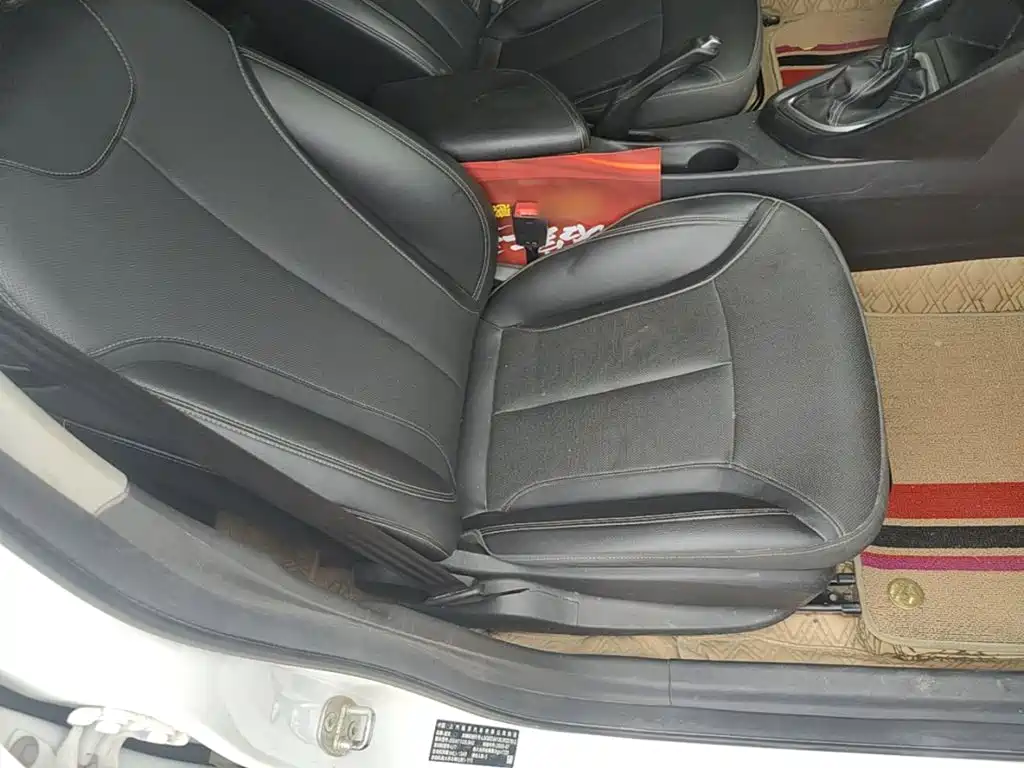 Фото 25 - Buick Excelle