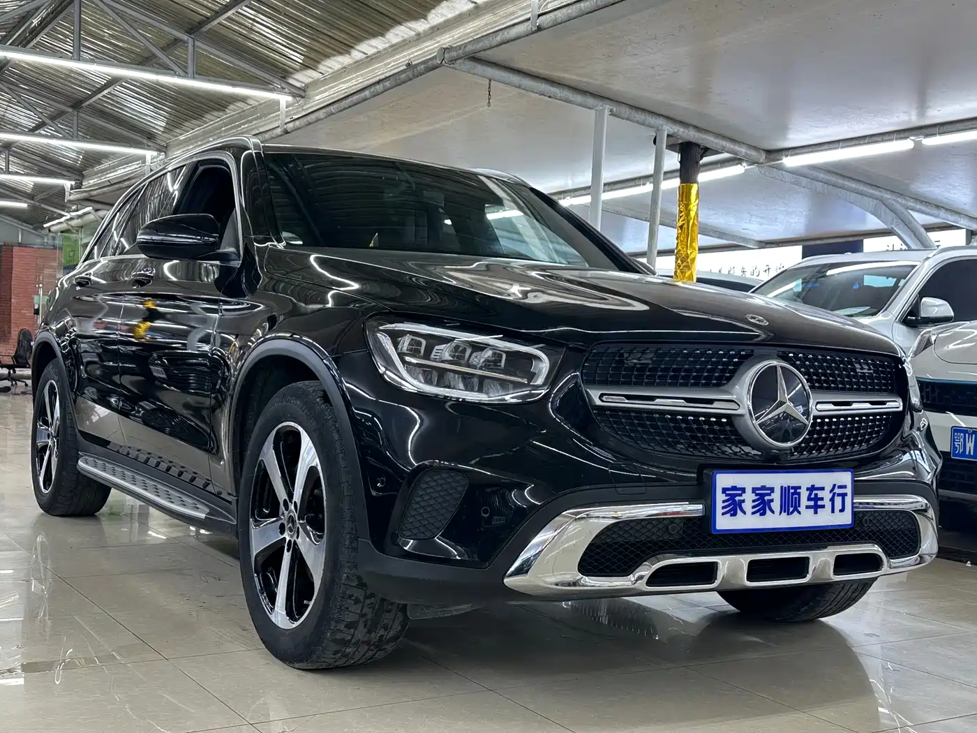 Mercedes-Benz GLC 2022 Facelift II GLC 260 L 4MATIC Sport Model фото 3
