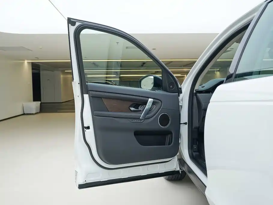 Land Rover Discovery Sport 2024 2024 Performance Technology Edition