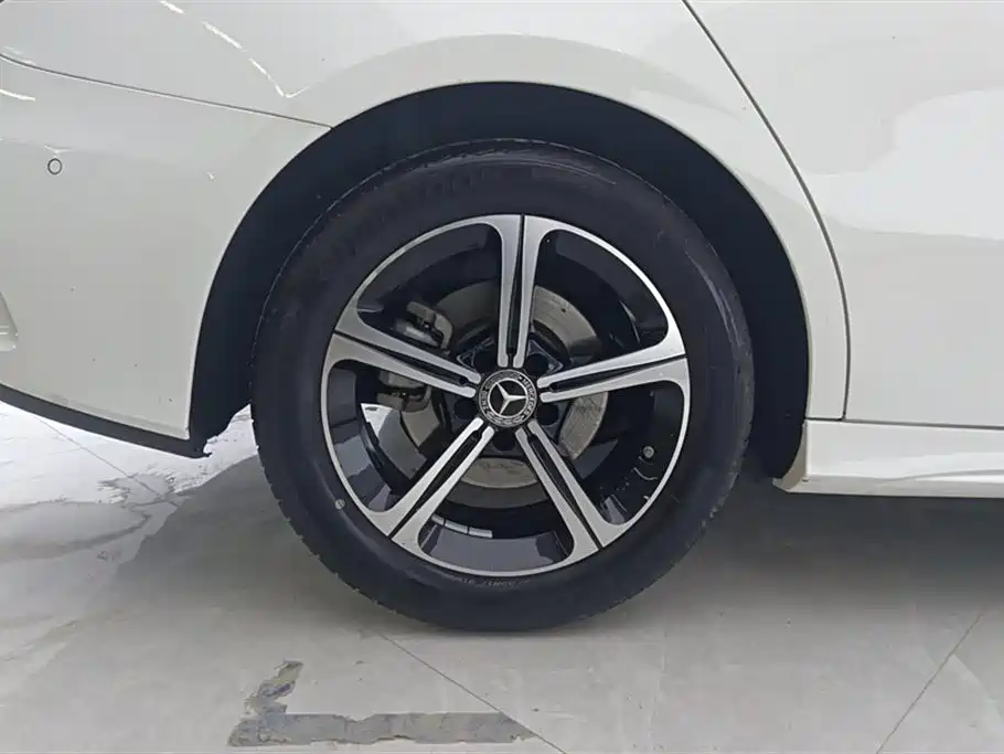 Фото 6 - Mercedes-Benz A-Class