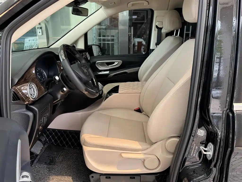 Mercedes-Benz Vito 2018 2.0T Elite Edition 7-seater China VI фото 5