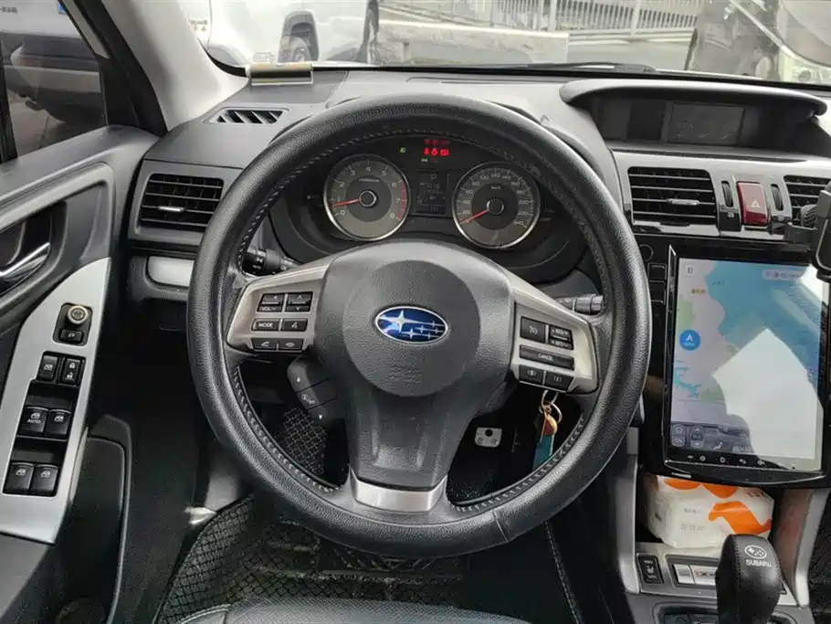 Subaru Forester 2013 2.5i Automatic Luxury Edition фото 15