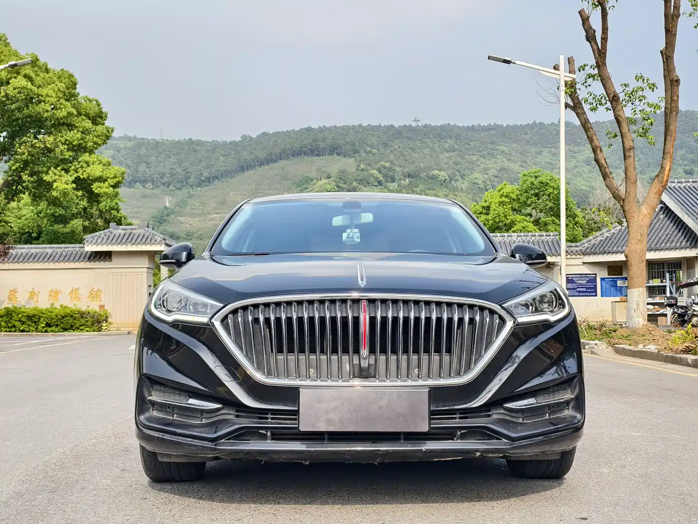 Hongqi H5 2022 Classic Facelift 1.5T DCT Flag Rhythm Edition фото 2