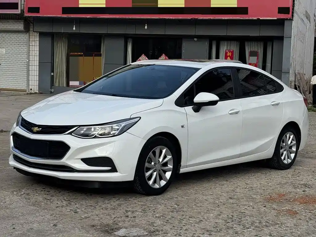 Фото 1 - Chevrolet Cruze