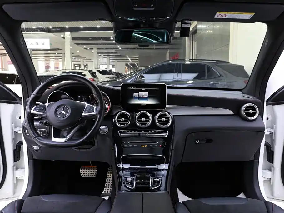 Mercedes-Benz GLC AMG 2017 AMG GLC 43 4MATIC фото 9