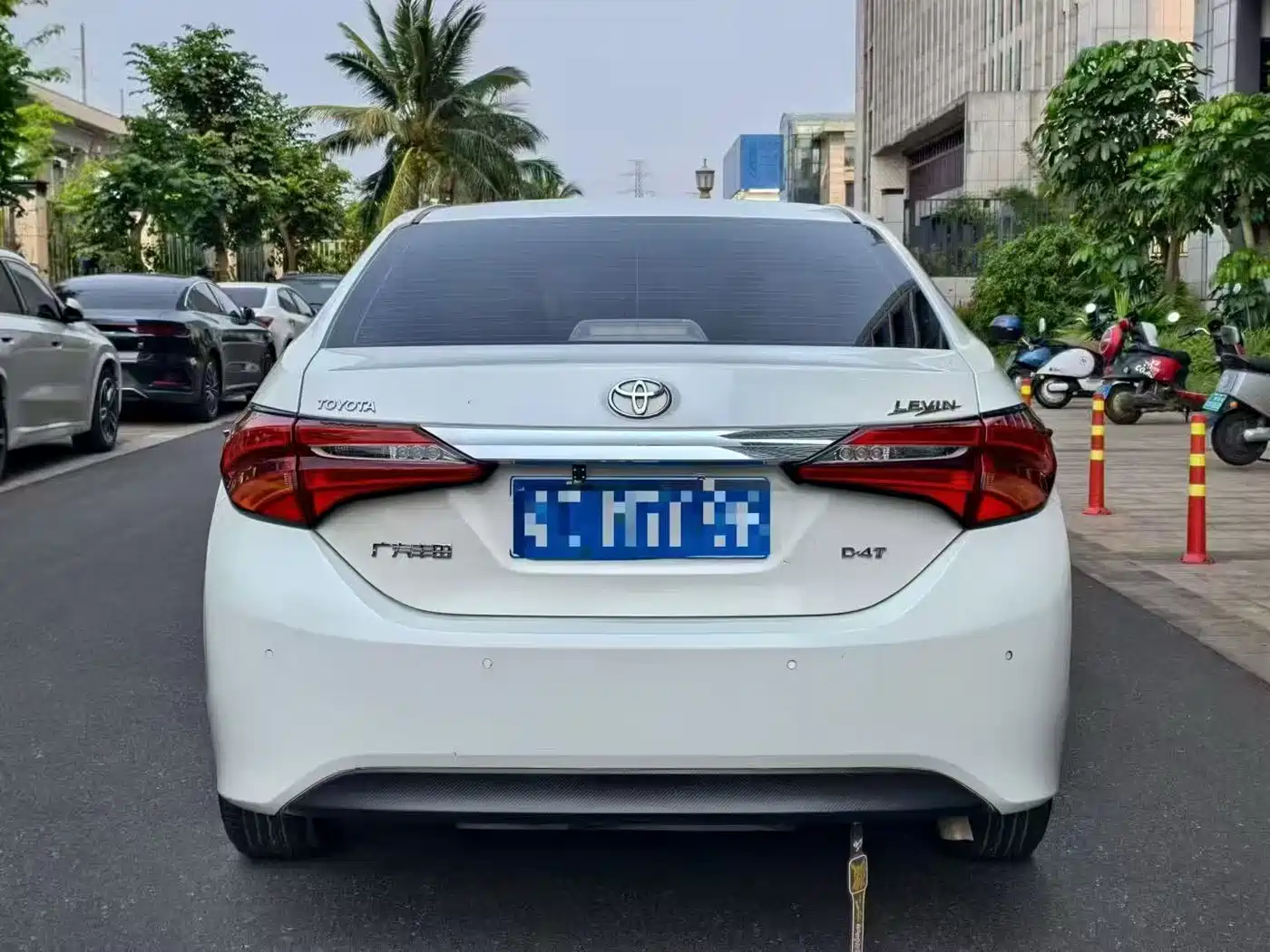 Toyota Levin 2017 Facelift 185T CVT Elite (China V) фото 8