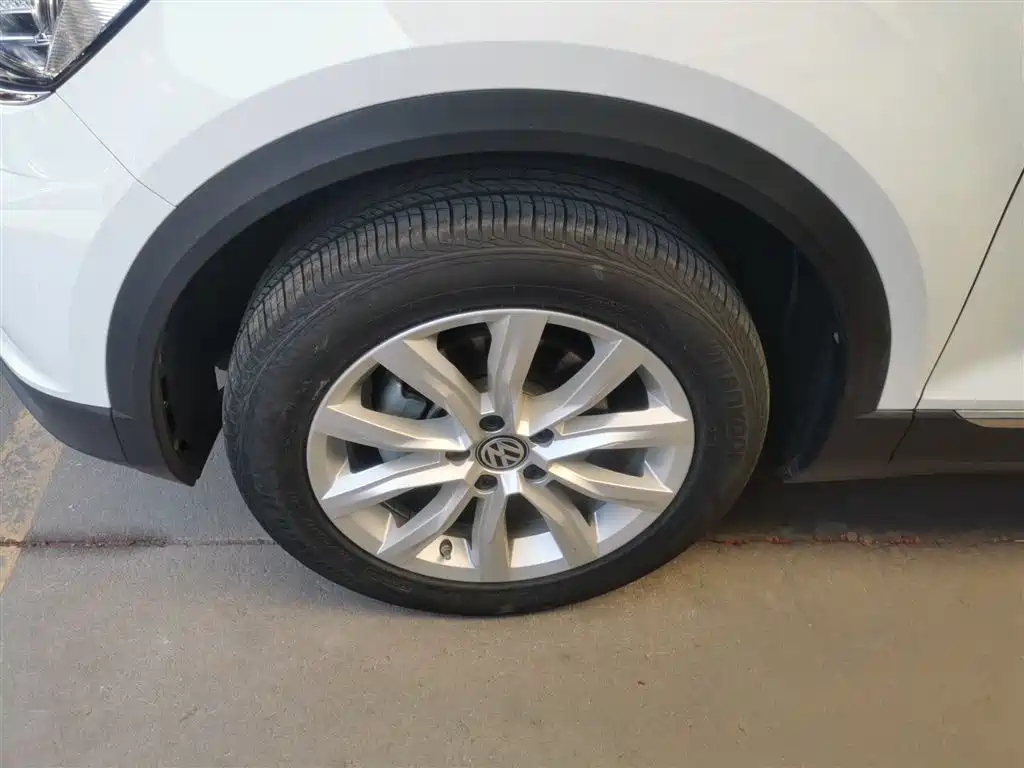 Volkswagen T-ROC 2018 230TSI DSG 2WD Progressive China V фото 23