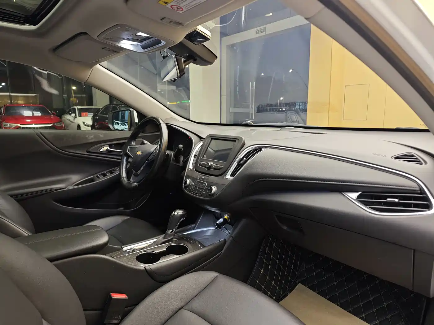 Chevrolet Malibu XL 2018 530T Auto RuiChi Edition фото 32