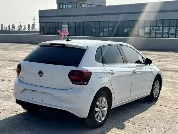 Volkswagen Polo 2019 Plus 1.5L Automatic Colorful Tech Edition фото 8
