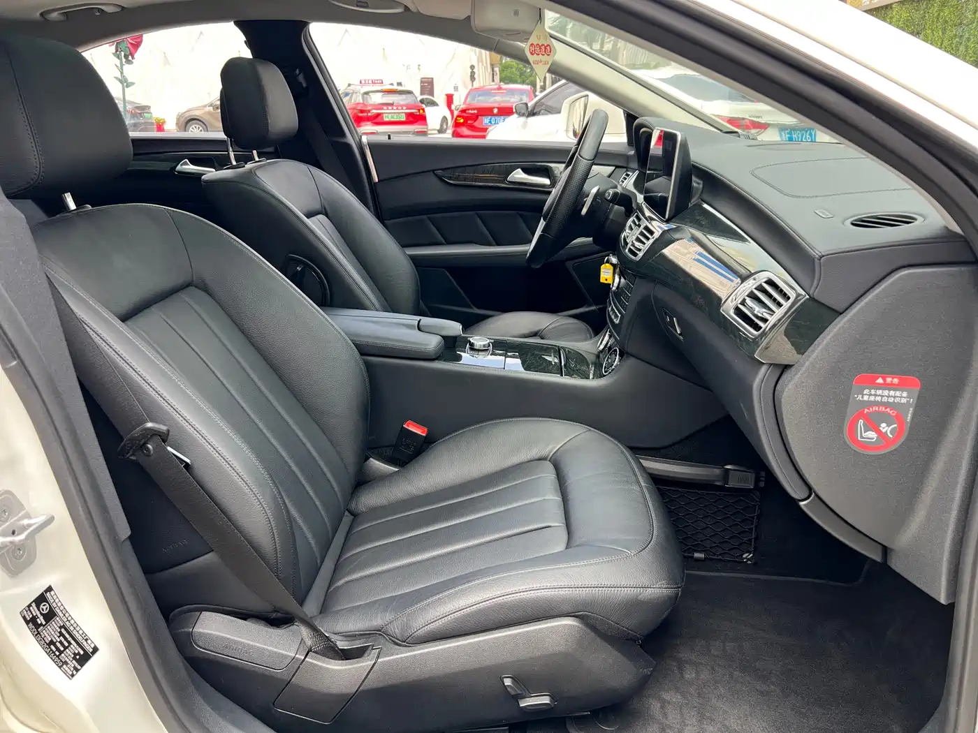 Mercedes-Benz CLS 2015 CLS 260 фото 12