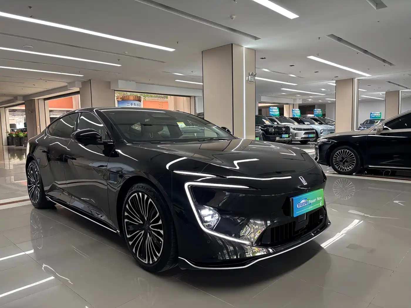 Avatr 12 2025 Facelift Ultra EV AWD фото 3