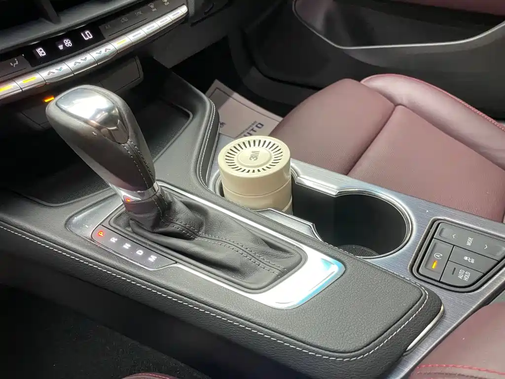 Cadillac CT4 2023 2022 28T Premium