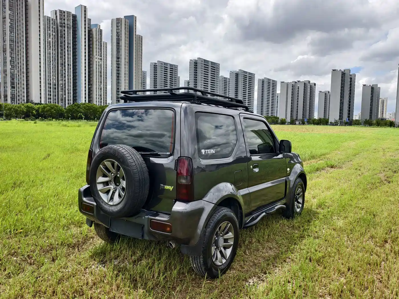 Suzuki Jimny (Import) 2016 2015 1.3 AT JLX Navigation Edition