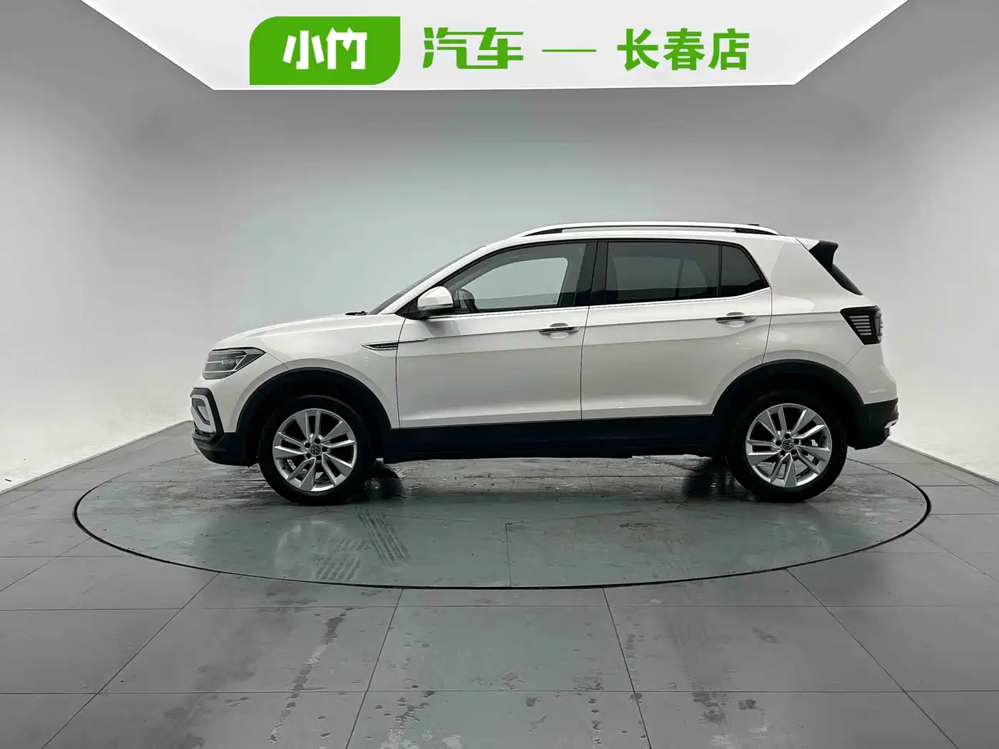 Фото 3 - Volkswagen T-Cross