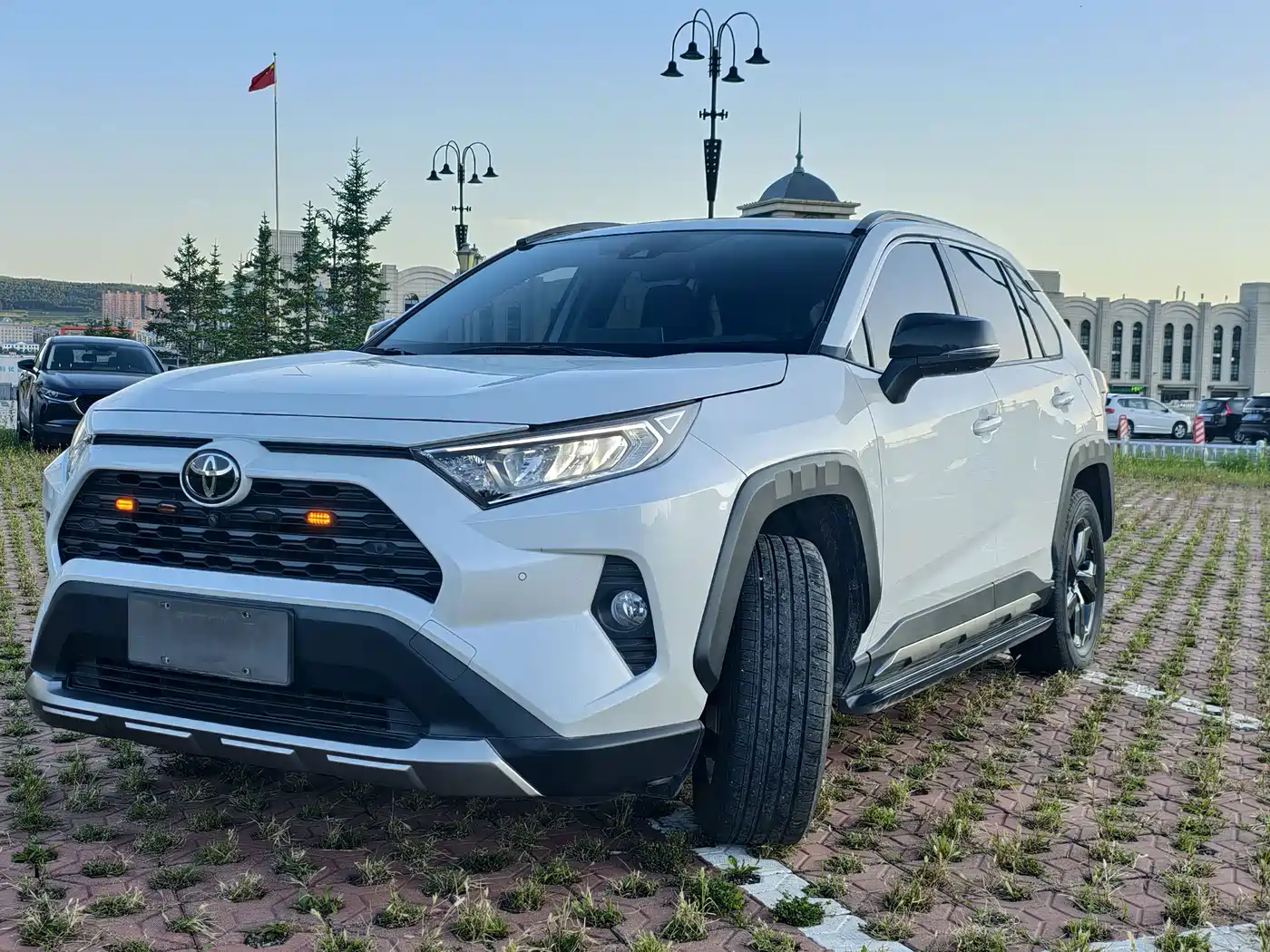 Toyota RAV4 Rongfang 2022 2.0L CVT 4WD Trend Plus Edition