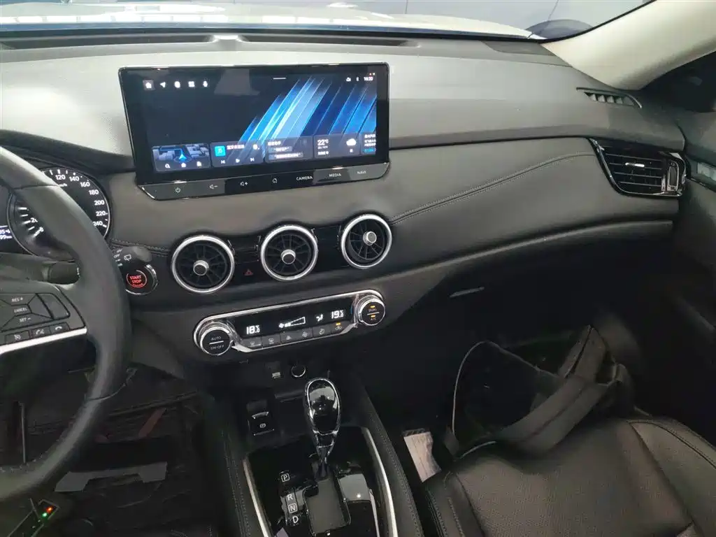 NISSAN QIJUN