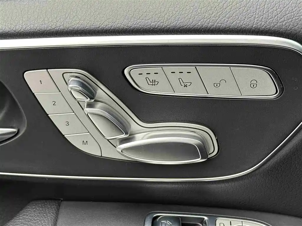 MERCEDES-BENZ V CLASS