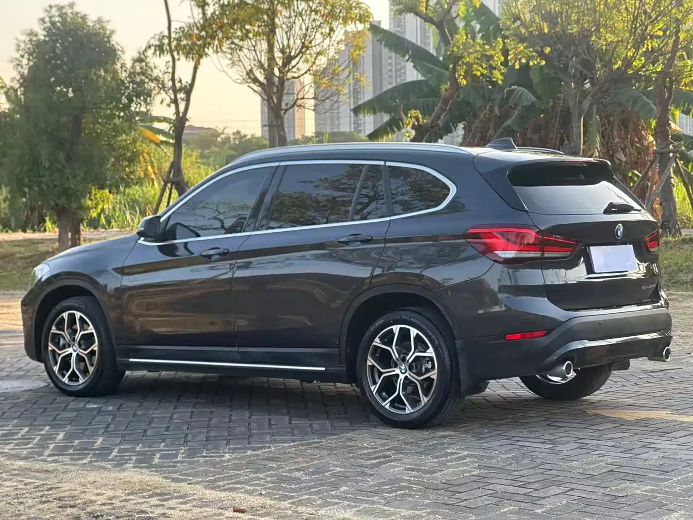 BMW X1 2022 sDrive25Li Leading фото 7