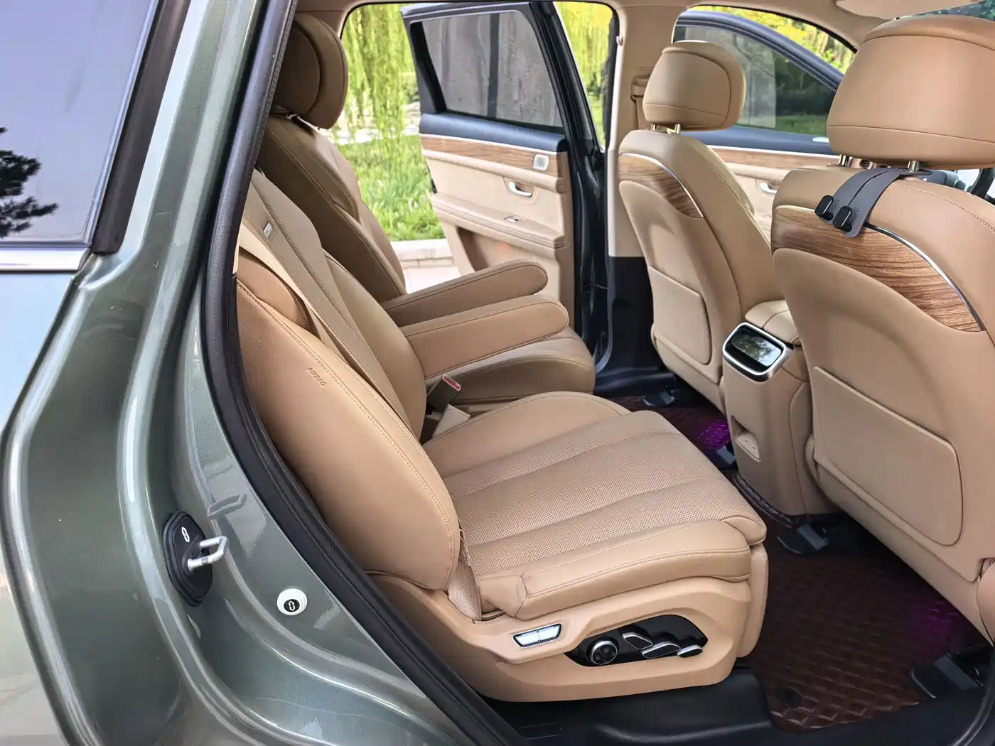 Aito M7 2023 2022 1.5T RWD Comfort Edition