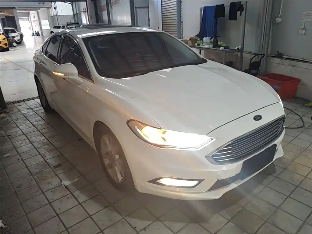 FORD MONDEO