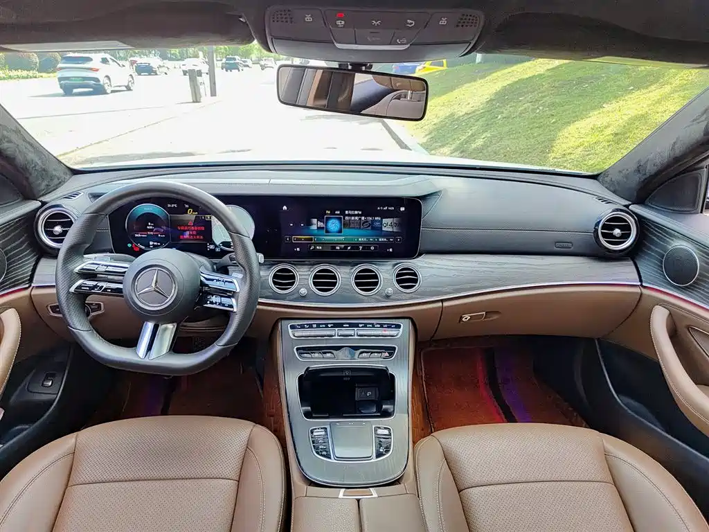 Mercedes-Benz E-Class 2021 E 300 L Sport Fashion фото 10
