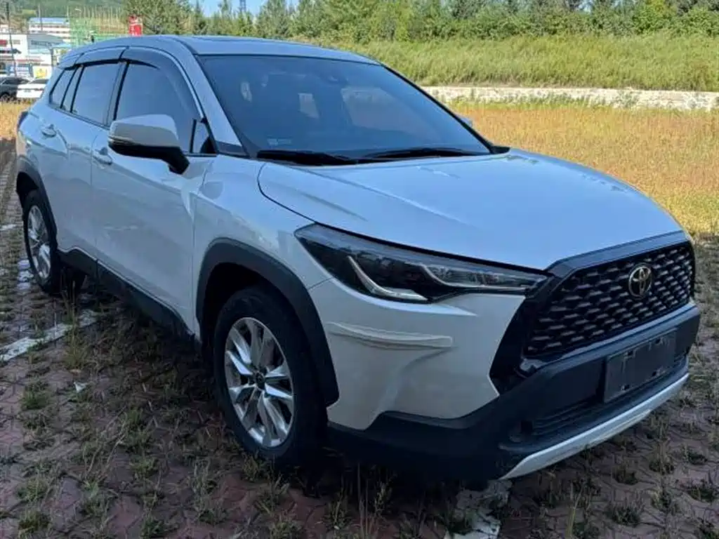 Toyota Corolla Cross 2022 2.0L Luxury Edition фото 3