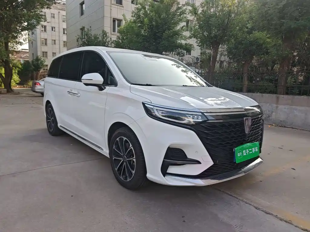 صورة 4 - Roewe iMAX8