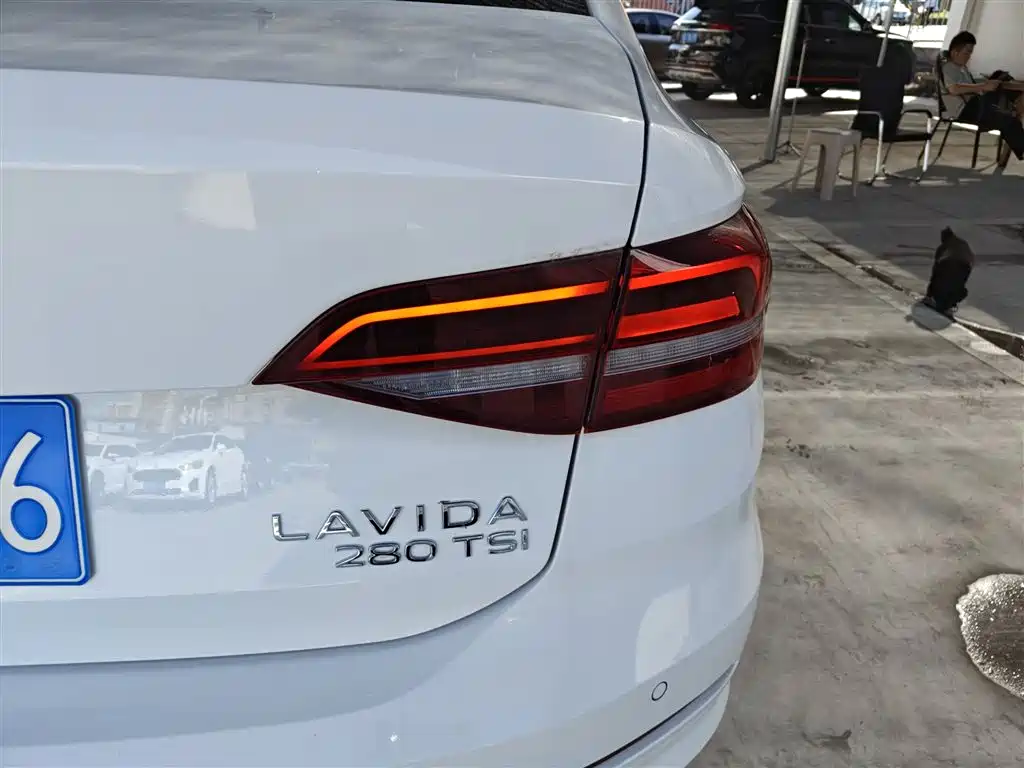 Volkswagen Lavida 2022 280TSI DSG Comfort Edition фото 8
