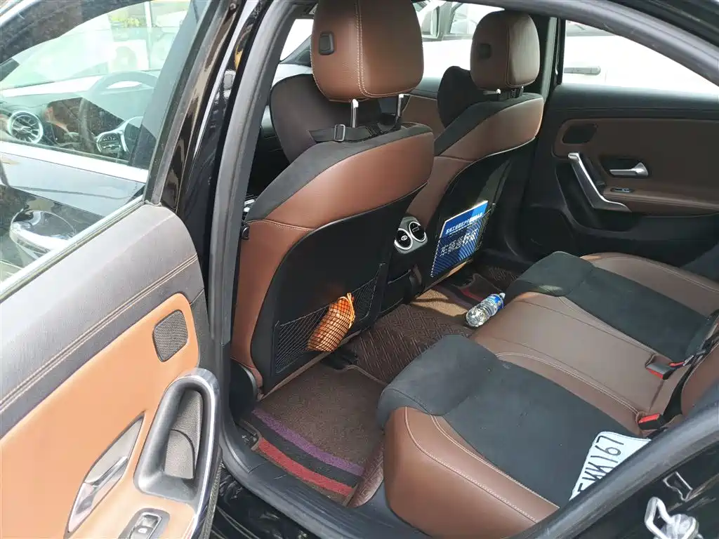 Mercedes-Benz A-Class 2019 Facelift A 200 L Sports Sedan фото 17