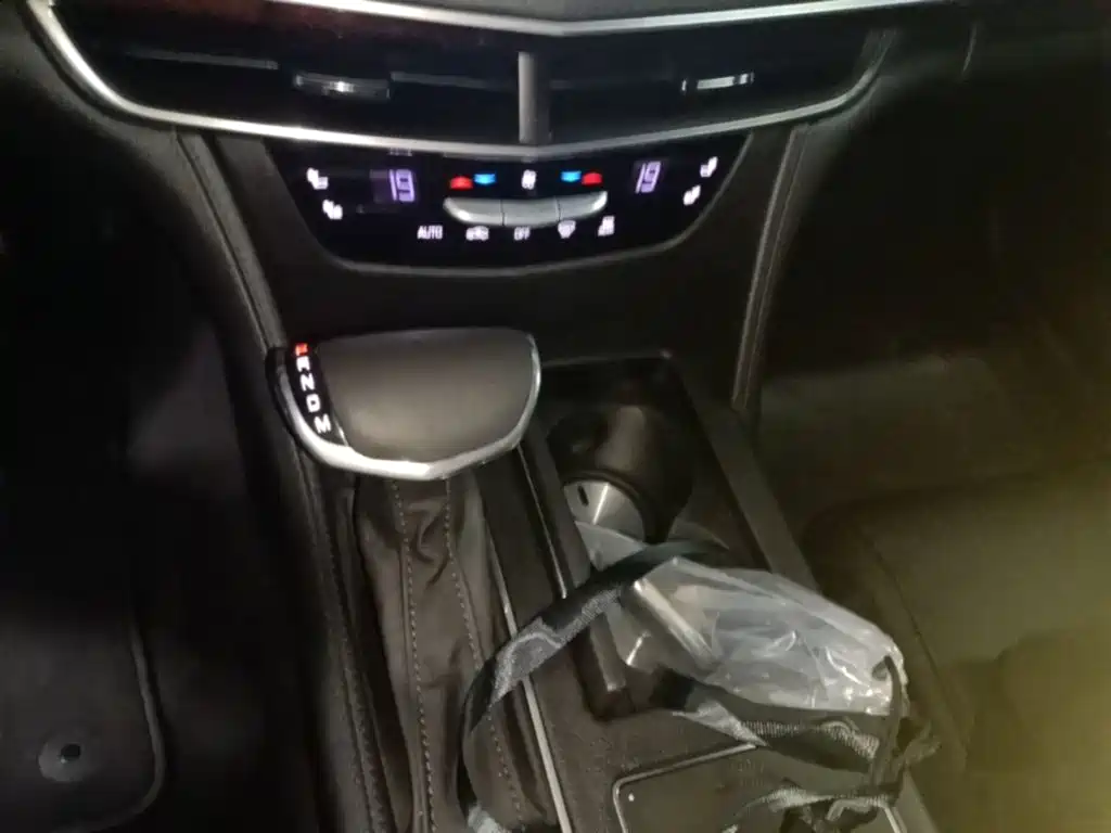 Фото 14 - Cadillac CT6