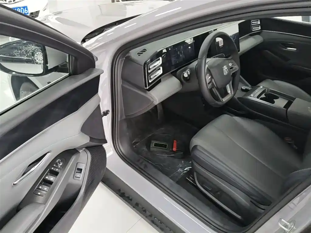 BYD Qin L 2026 Model DM-i Smart Drive Edition 128KM Pioneer фото 16