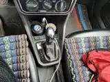Photo 7 - Volkswagen Jetta