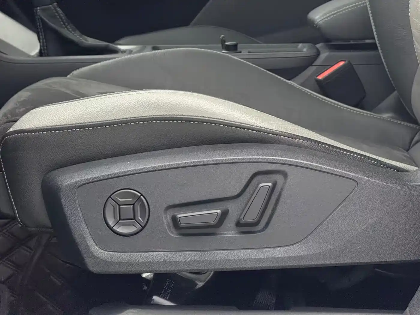 Audi Q3 2022 35 TFSI Fashion Dynamic фото 19