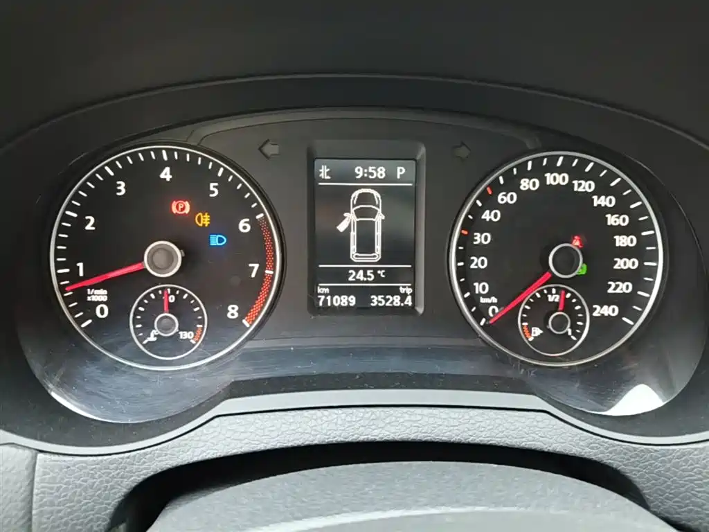 Volkswagen Sharan 2014 2.0TSI Luxury фото 12