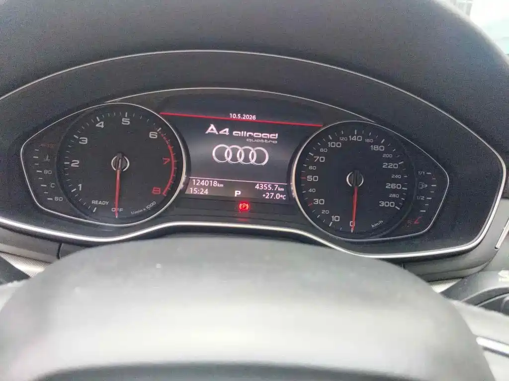 Фото 4 - Audi A4 (Import)