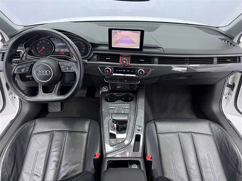 Audi A4L 2018 30th Anniversary 45 TFSI quattro Personality Sport фото 9