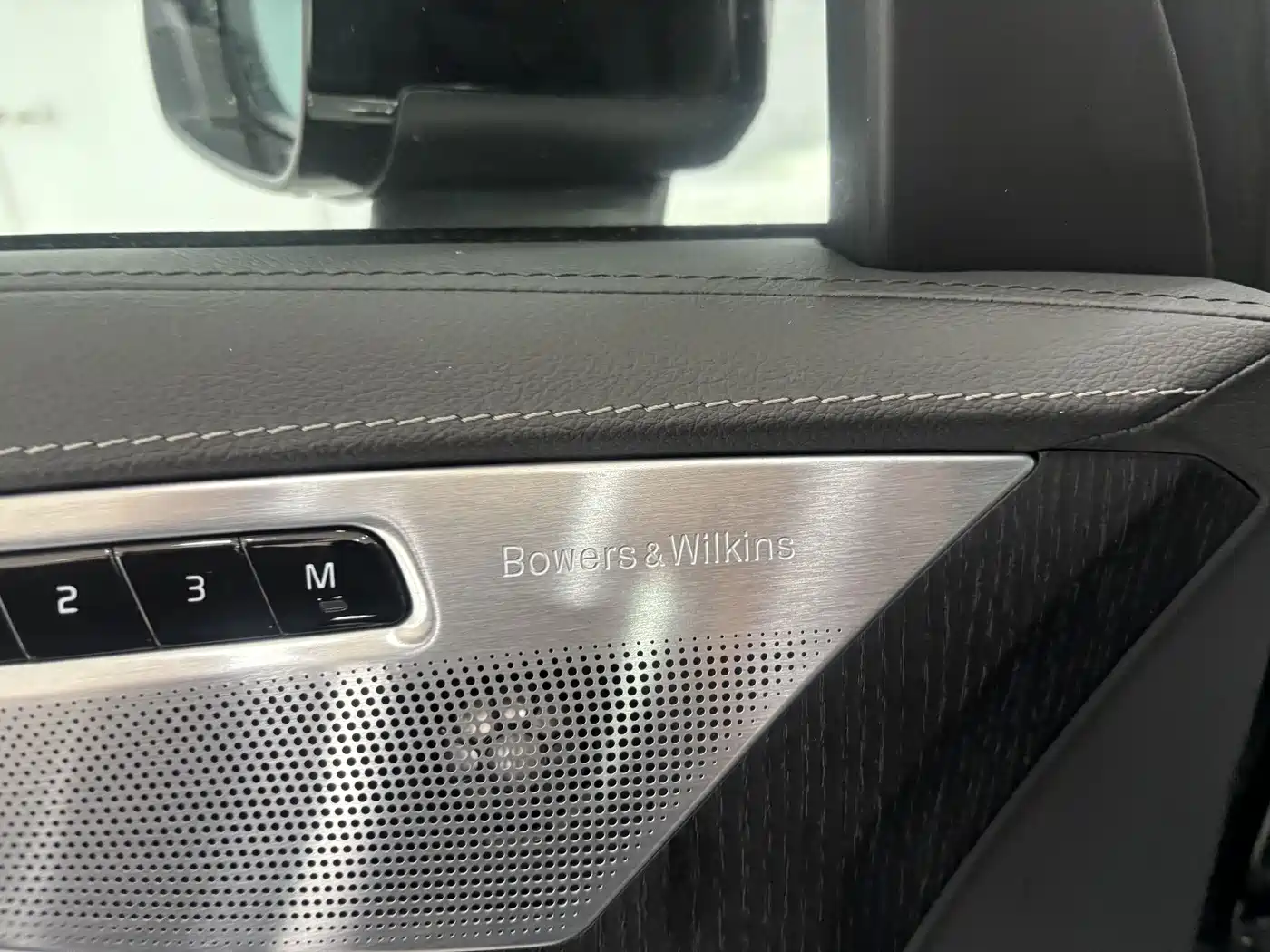 Volvo XC90 2023 B6 Smart Elegance Luxury Edition 7-Seater фото 11