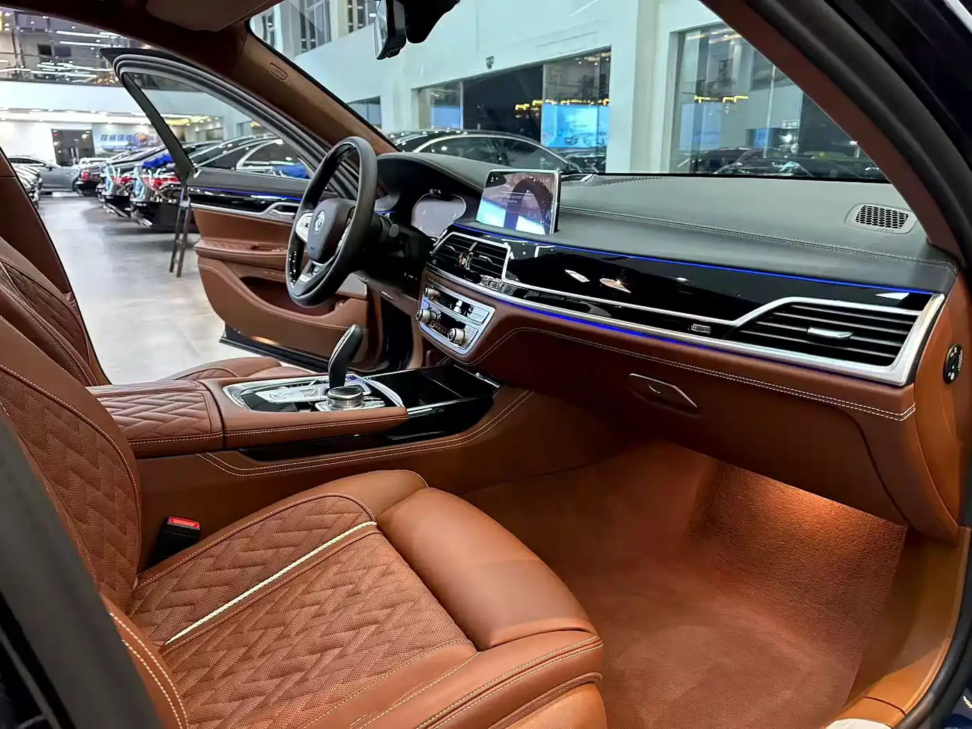 BMW 7 Series 2019 740Li xDrive Executive Luxury Package фото 8