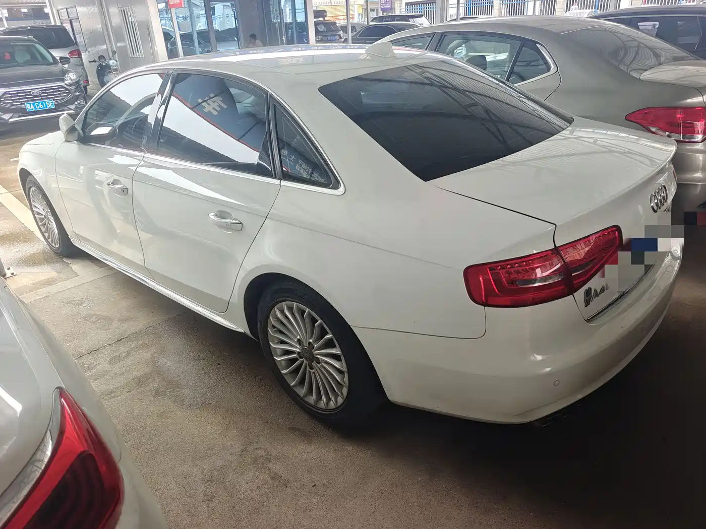 Audi A4L 2016 35 TFSI Collector's Edition Automatic Standard фото 4