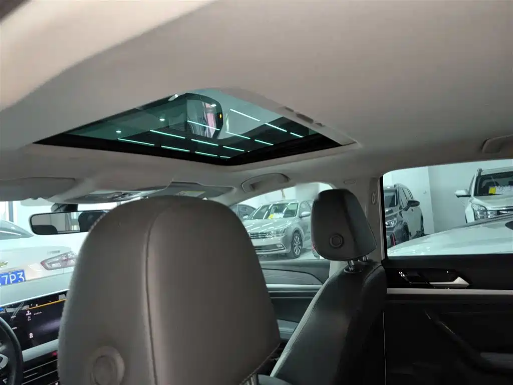 Volkswagen Lavida 2023 280TSI DSG Comfort Edition фото 15