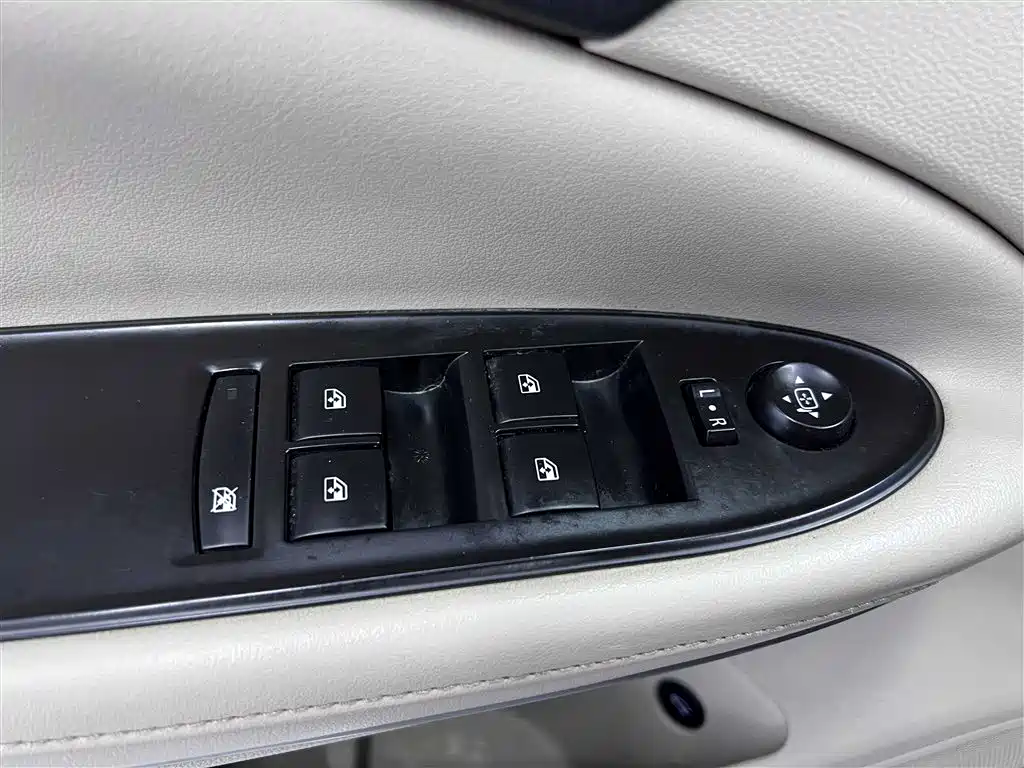 Buick Verano 2018 Sedan 15S Automatic Leading фото 14