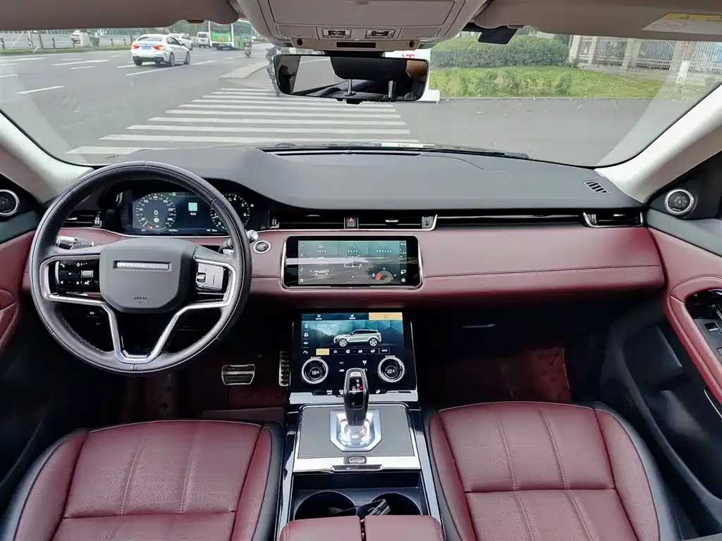 Land Rover Range Rover Evoque 2022 Range Rover Evoque L 249PS R-Dynamic Luxury Edition фото 10