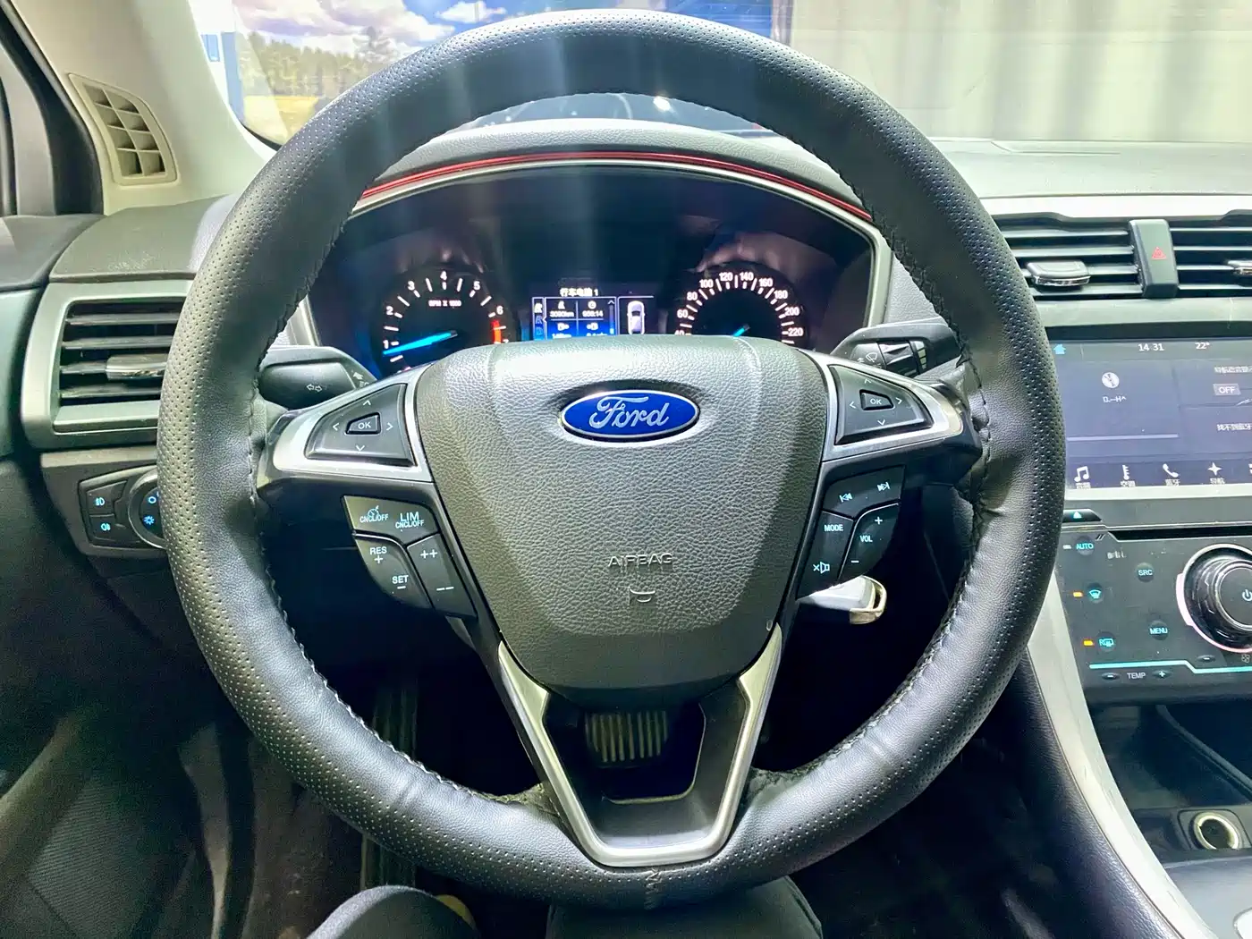 FORD MONDEO