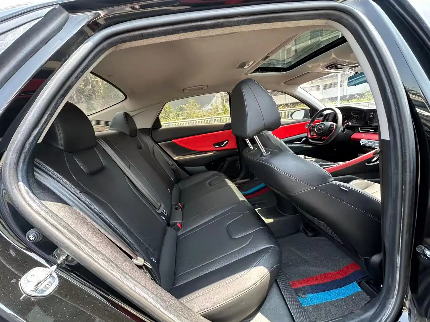 Hyundai Elantra 2021 1.5L CVT GLX Elite Edition фото 14